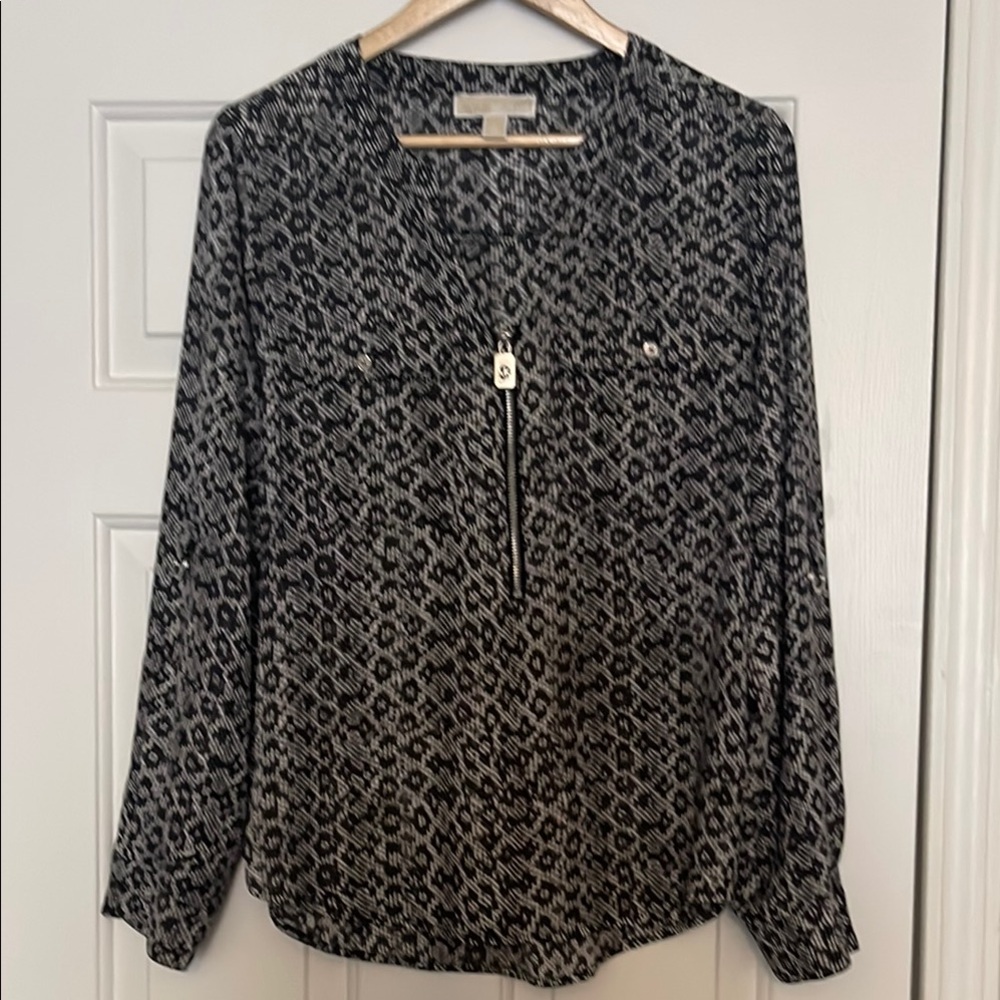 MICHAEL Michael Kors Black and White Long Sleeve Buttoned Blouse